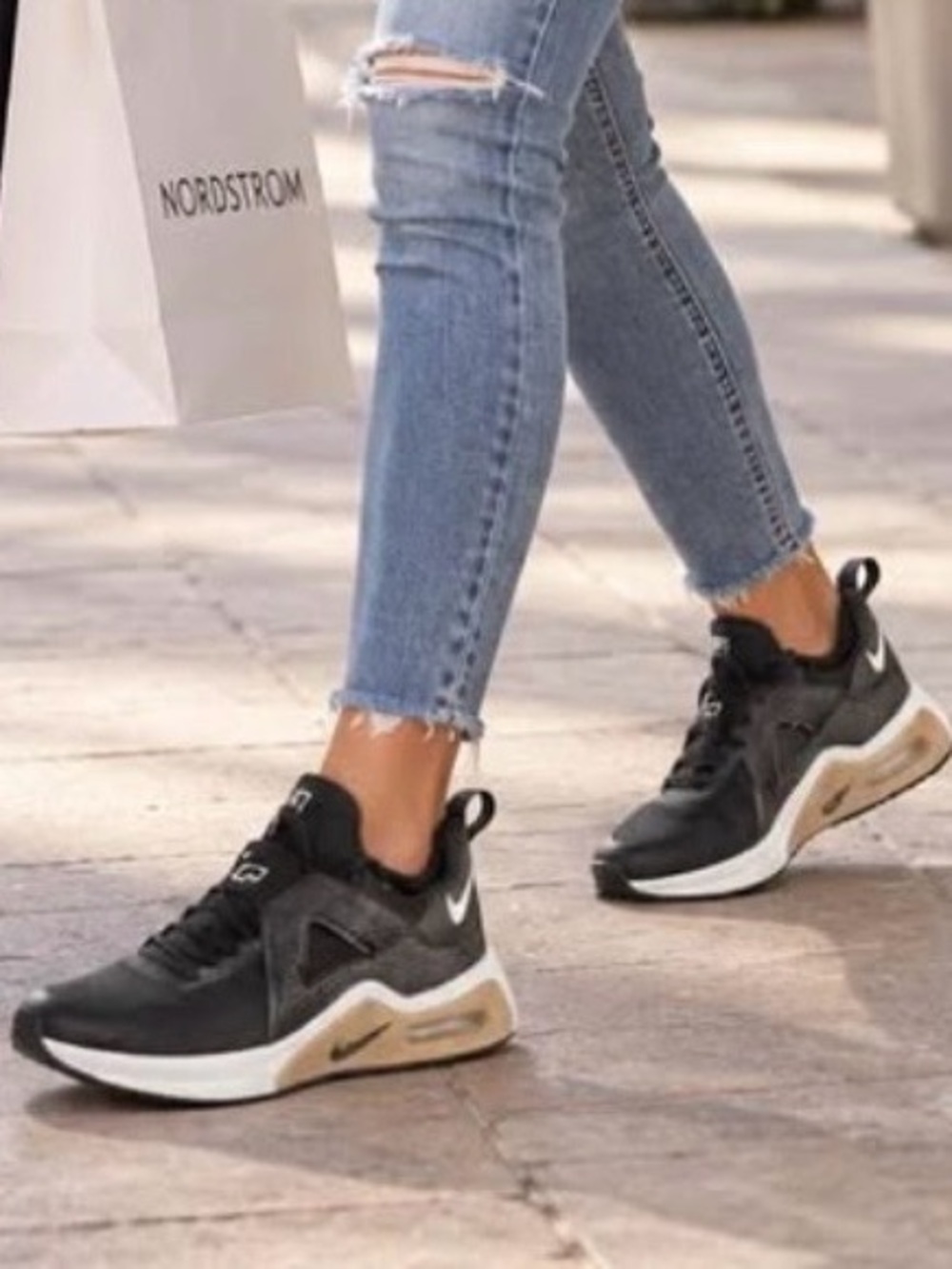 Women’s Air Max Nike Tennis Shoes